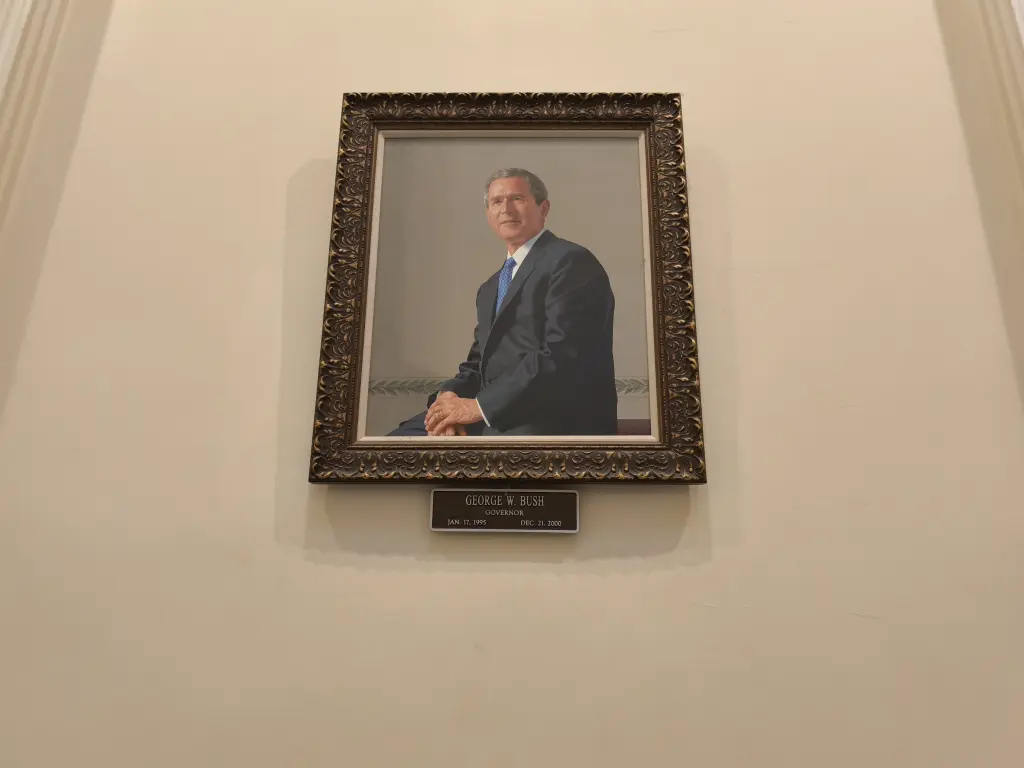 AustinInsideCapitol03.webp