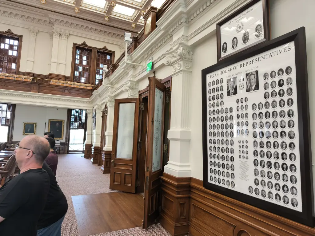 AustinInsideCapitol05.webp