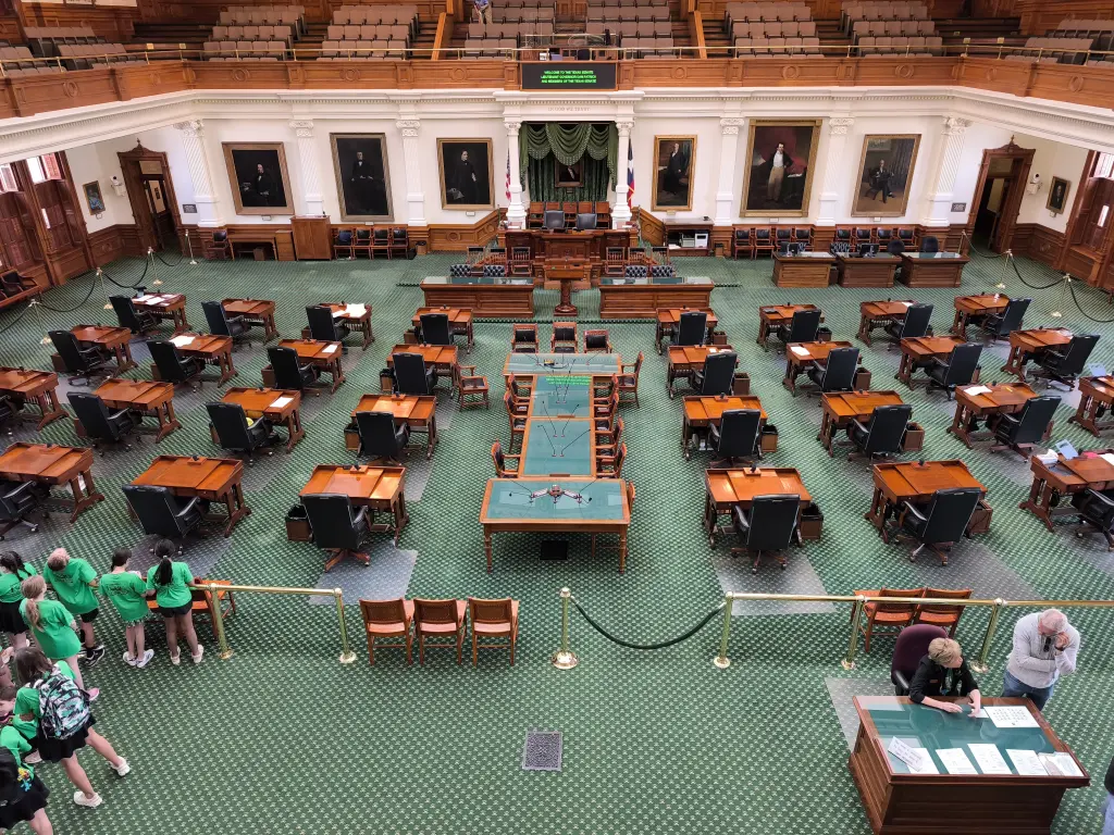 AustinInsideCapitol09.webp
