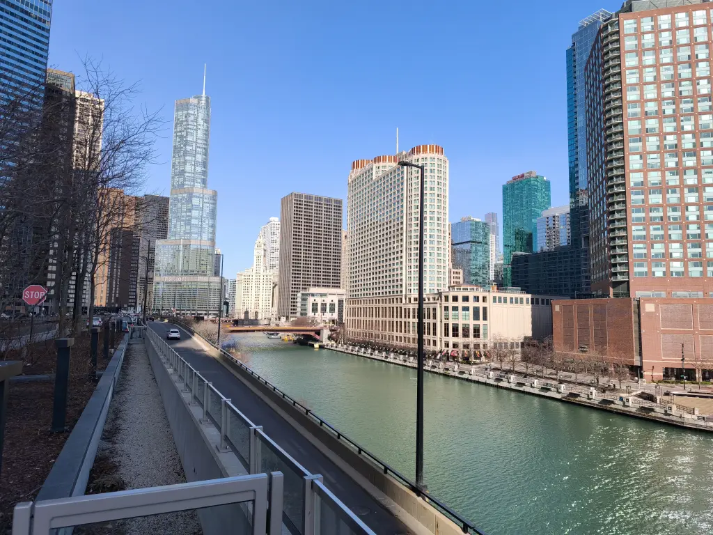 ChicagoSkyscraper20.webp