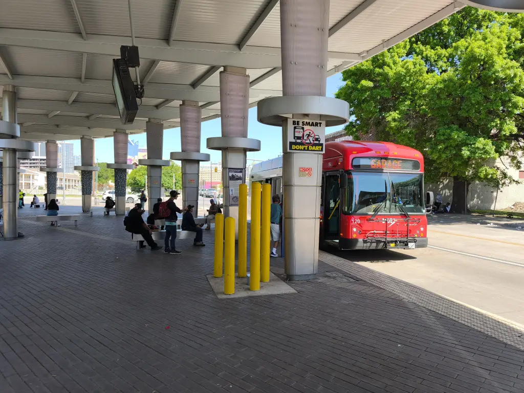 SanAntonioStreet05.webp